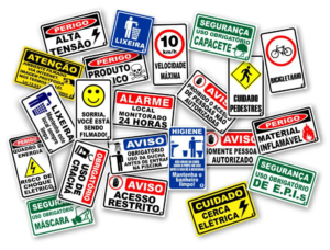 PLACAS EM PVC VARIADAS